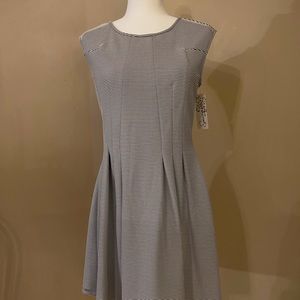 NWT Speechless Scoop Neck Sleeveless Black White Striped Dress Size 11